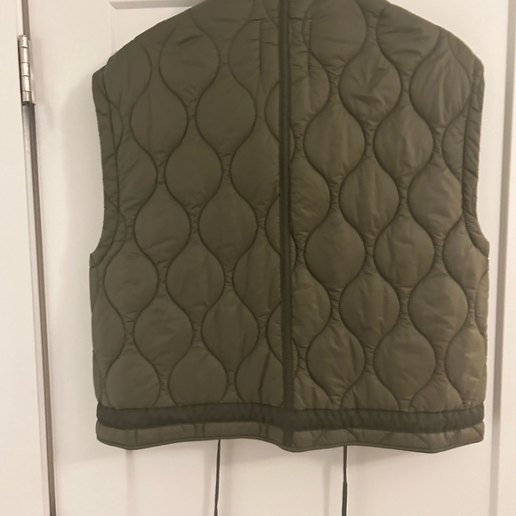 ZARA Puffer Jacket - Picture 6 of 8